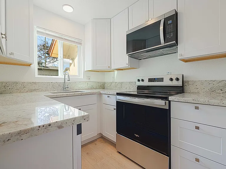 1305 Sylvan Meadows Dr #A — Photo 4