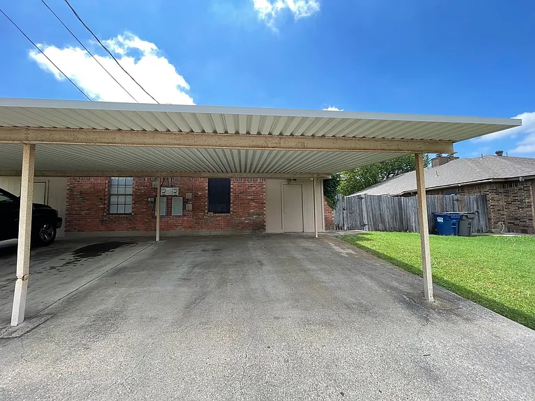 1754 Carrington Dr — Photo 5
