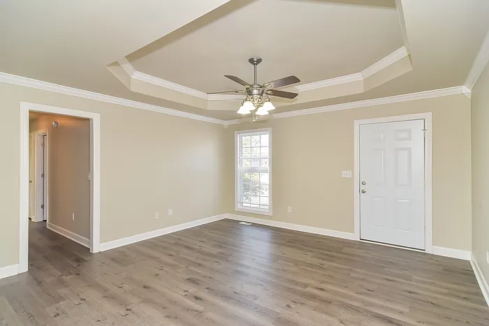 232 Tanner Point Dr — Photo 3