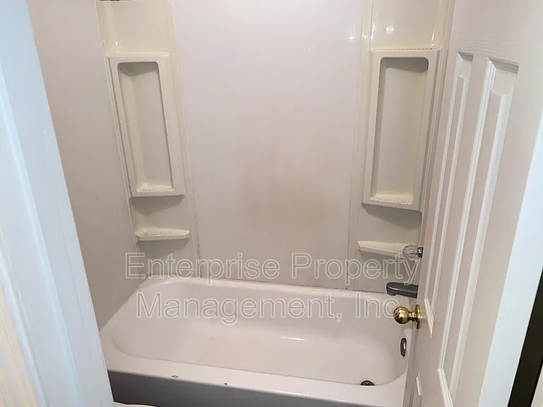 4444 Longtree Cv — Photo 28