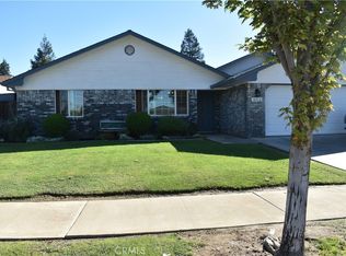 602 Laughlin Ln, Merced, CA 95341