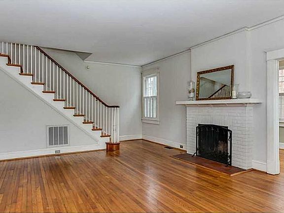 4th image of 1332 Bolling Ave