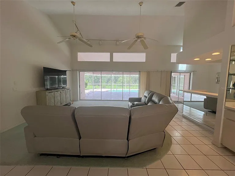 2300 Mauritania Rd — Photo 6