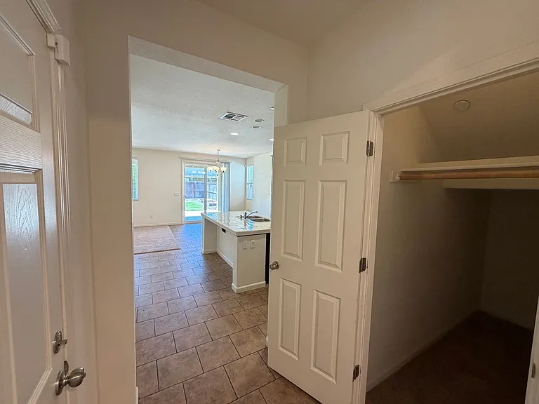10413 Siltstone Way — Photo 4