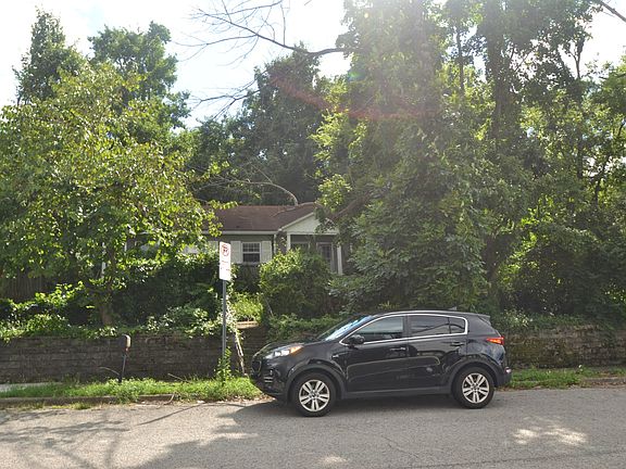 2nd image of 405 32nd Ave S