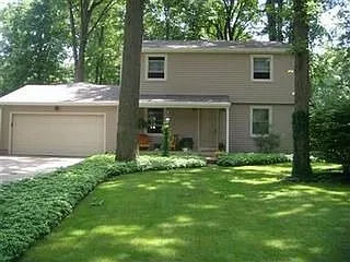 192 N Colonial Dr photo 1