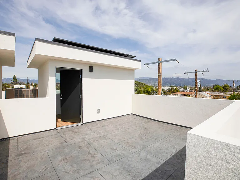 5912.5 Tujunga Ave — Photo 14