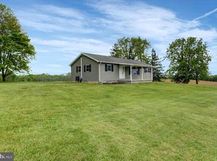 9496 Garnes Rd, Mercersburg, PA 17236