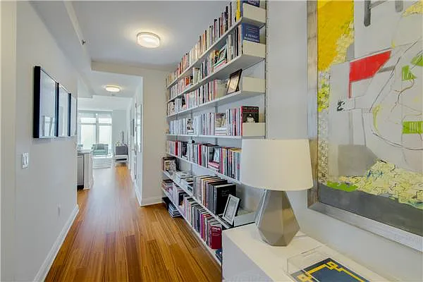 Sold by (Legacy) Elegran | media 2