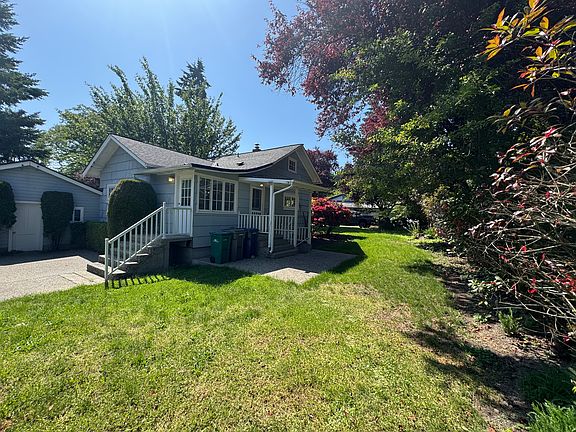 3rd image of 9040 Avondale Rd NE