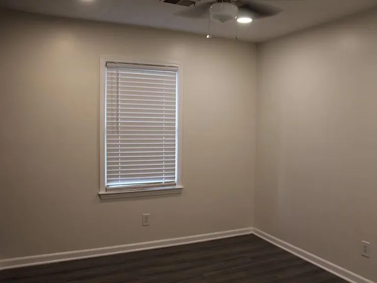 335 Poplar Ave — Photo 9