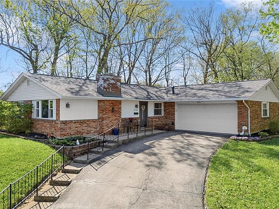 3rd image of 6182 Teagarden Cir