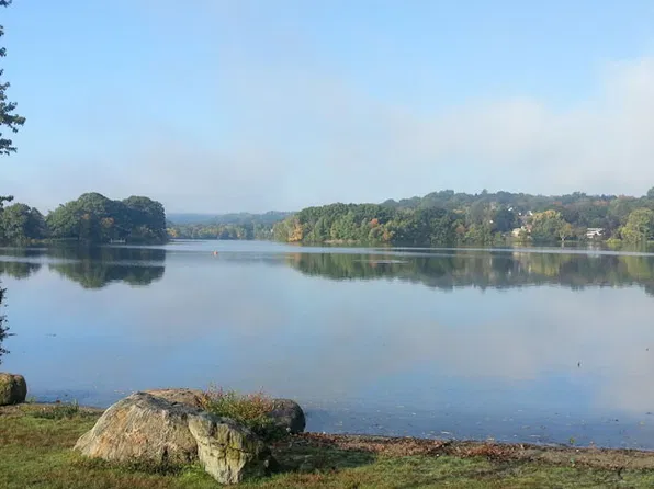 42 Pondview Rd #1, Arlington, MA 02474