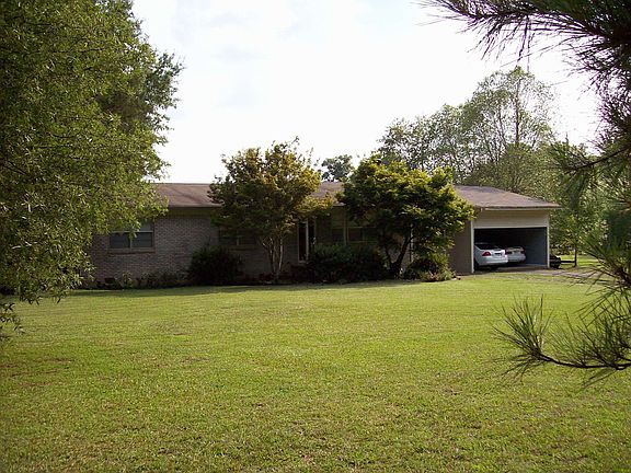 Large, flat front yard.