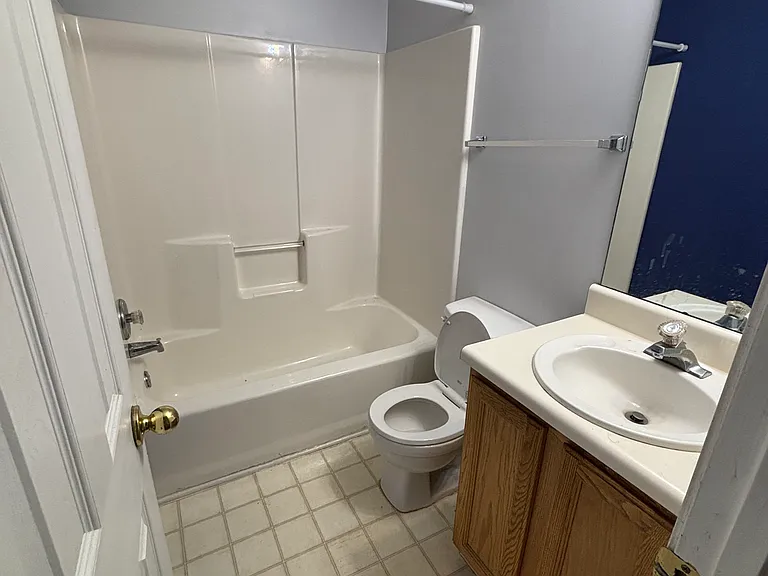 310 Paxton Ct — Photo 14