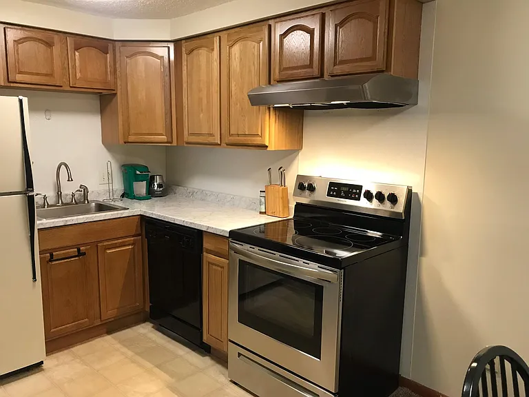 433 Genesee St #4 — Photo 16