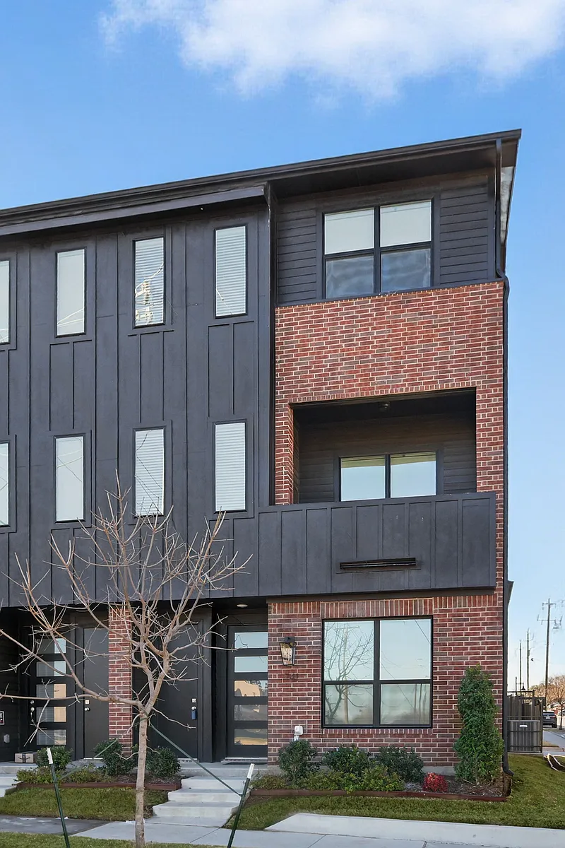 Building Photo - 1741 W Cantey St