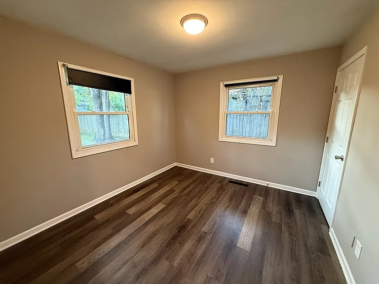 3551 Paxton Dr — Photo 16