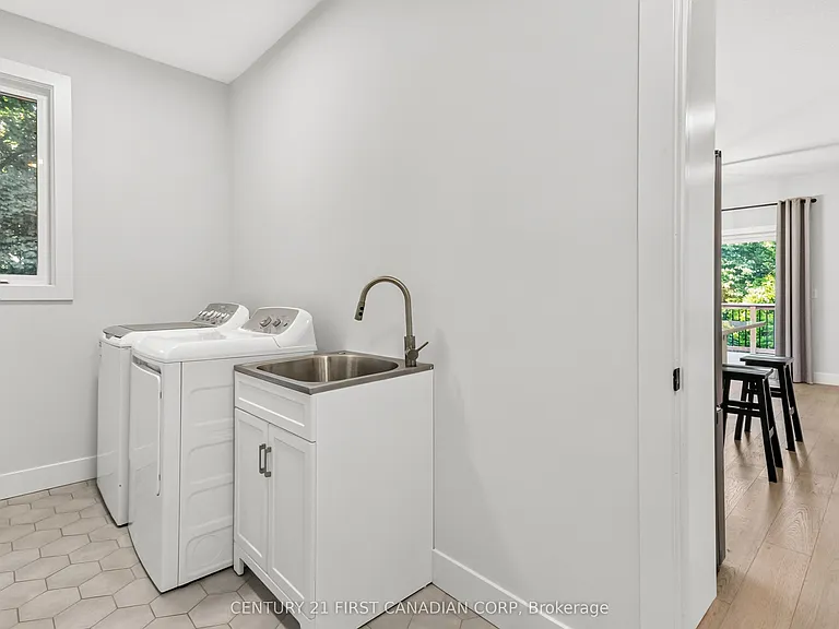 775 Verulam St — Photo 16