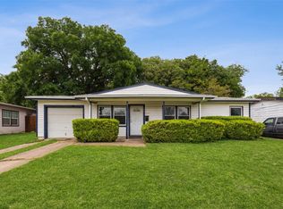 2001 Brookshire St, Arlington, TX