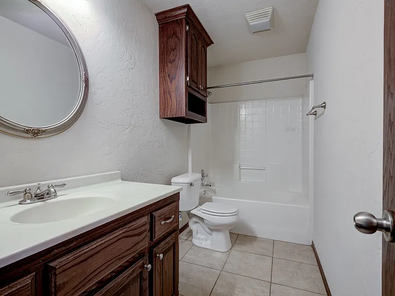 509 Finch St — Photo 27