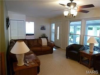 5th image of 610 Creststone Dr
