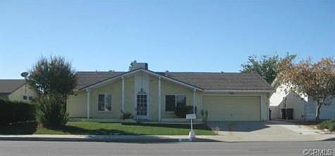 large single story home with 2 car garage