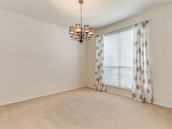 5th image of 4621 Vista Meadows Dr
