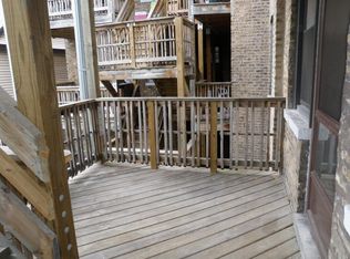 1923 W Cullom Ave #1, Chicago, IL 60613