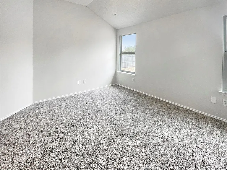 805 Sage Cir — Photo 7