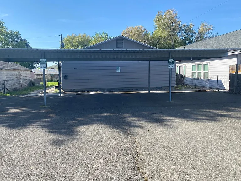 206 W Yakima Ave — Photo 13