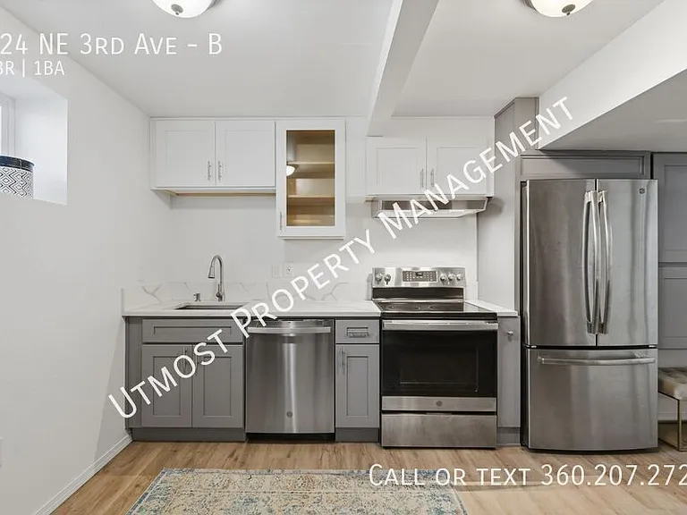 924 NE 3rd Ave #B — Photo 4