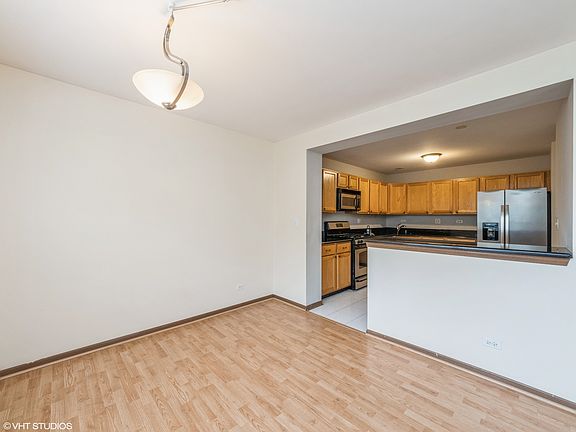 4th image of 1553 E Citadel Ct