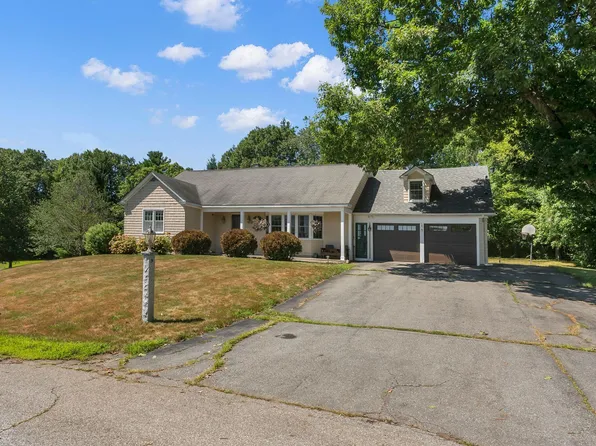 9 Hillcrest Street, Hallowell, ME 04347