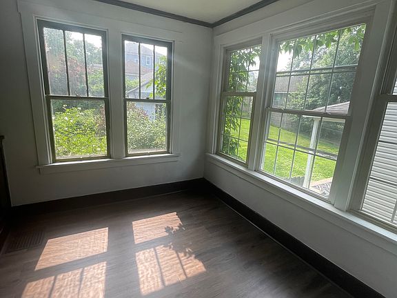 5th image of 442 Argonne Dr
