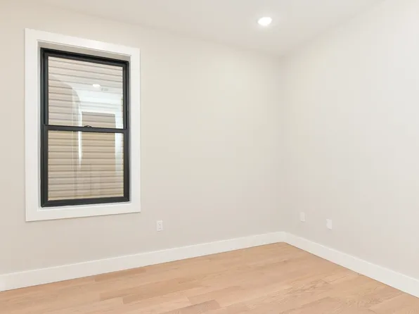 221 Columbia Avenue image 24 of 50