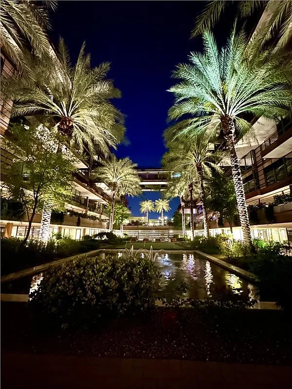 1 bed, 1.5 bath, 1000 sqft, $2,600 — Photo 4