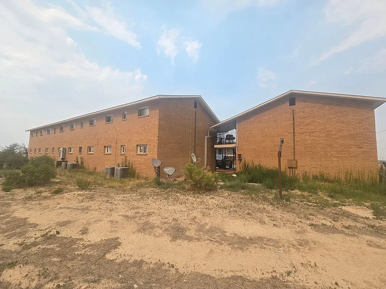984 E Saxony Dr — Photo 17