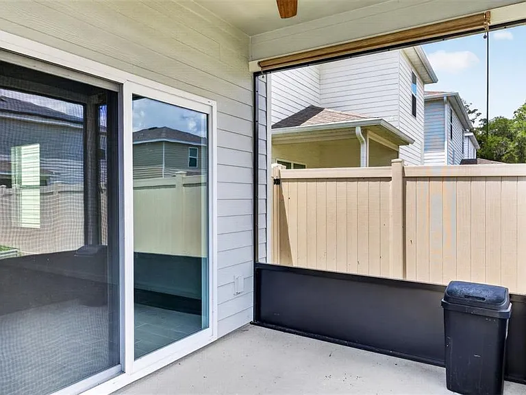 5122 SW 49th Ln — Photo 38