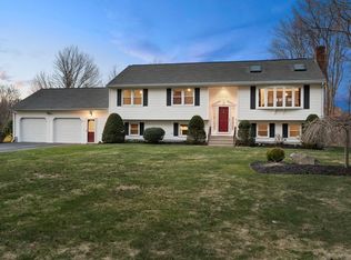 17 Washington St, Mendon, MA 01756