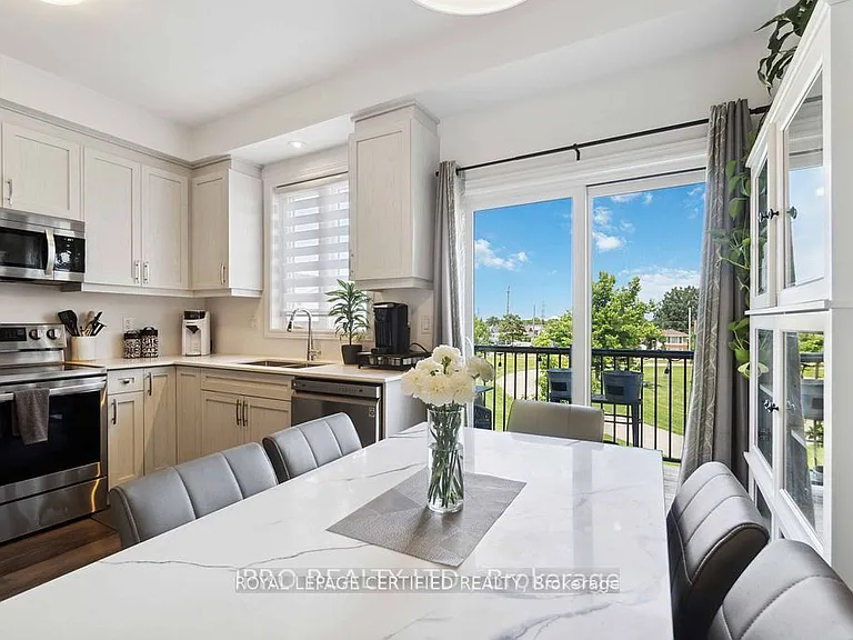 575 Woodward Ave #33 — Photo 9