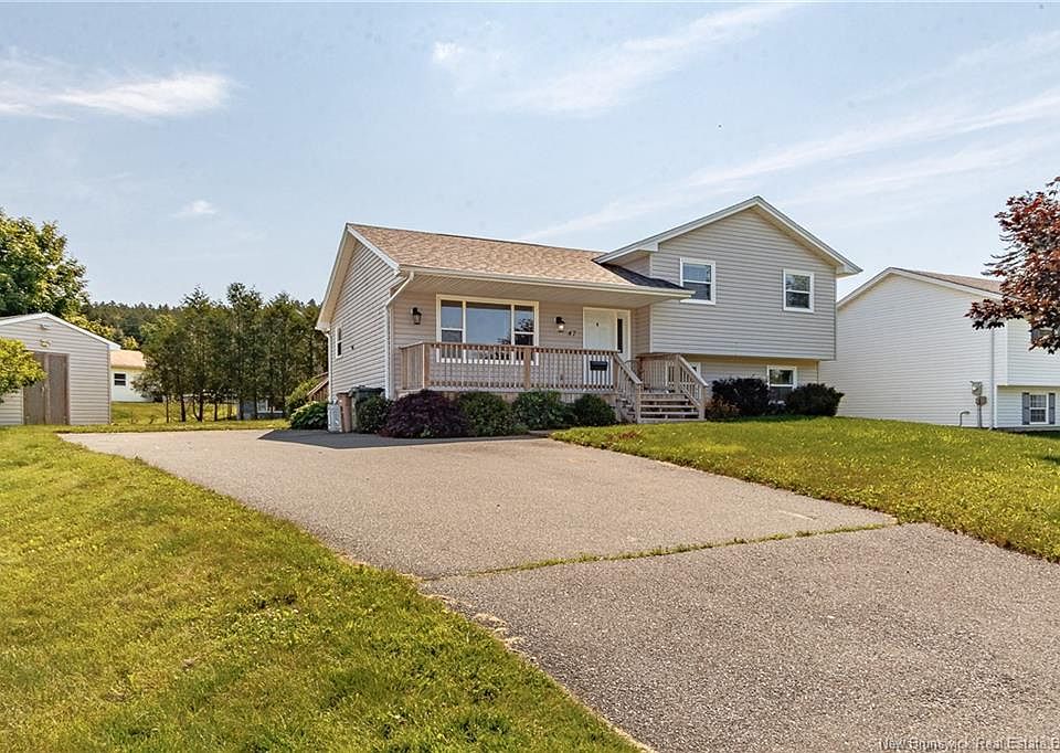 1st image of 47 Glenwood Dr
