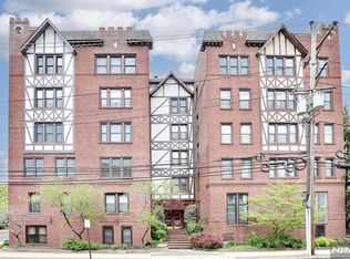 109 Grand Ave APT 2A, Englewood, NJ 07631