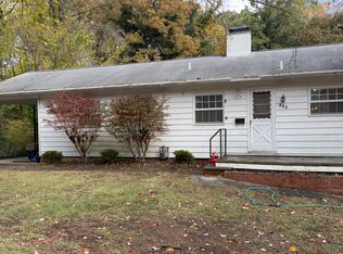 122 Taylor Rd, Oak Ridge, TN 37830