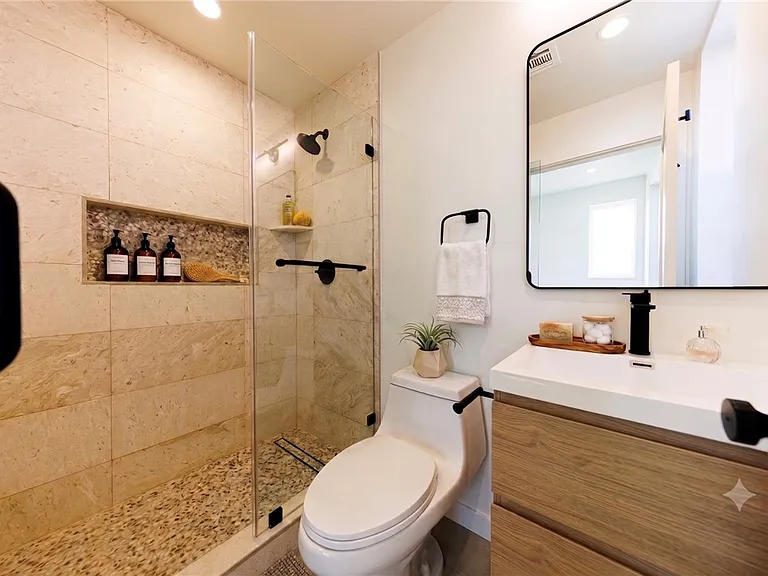 5933 Comey Ave #1 — Photo 5