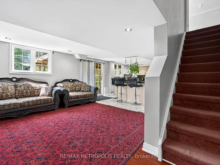 43 Williamson Dr W #BASEMENT — Photo 16