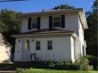 702 Countryside Dr, Mc Kees Rocks, PA 15136