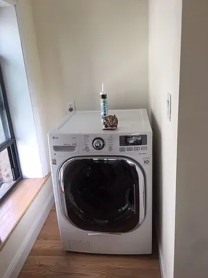 Rented by Weinstein Realty Group | media 25