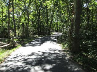 7 Saralins Way, East Quogue, NY 11942