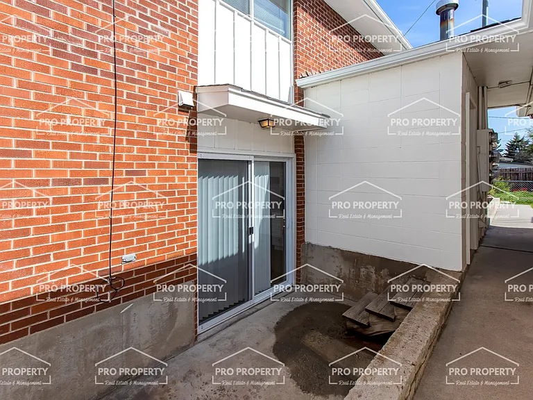 1607 Empire Ave #3 — Photo 25